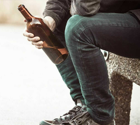 Beitragsbild Alkoholabhängigkeit – Was können Angehörige tun?